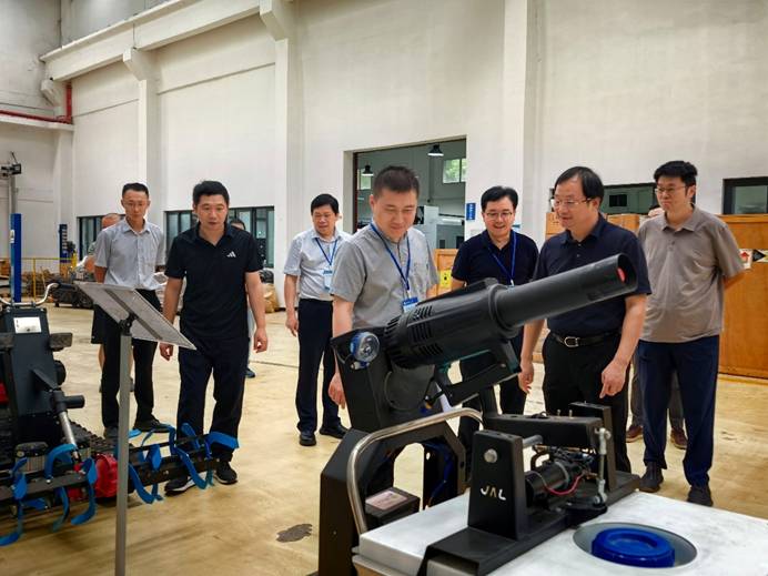 校黨委常委、副校長(zhǎng)范大明蒞臨我院調(diào)研指導(dǎo)實(shí)驗(yàn)室建設(shè)與工程技術(shù)創(chuàng)新發(fā)展工作